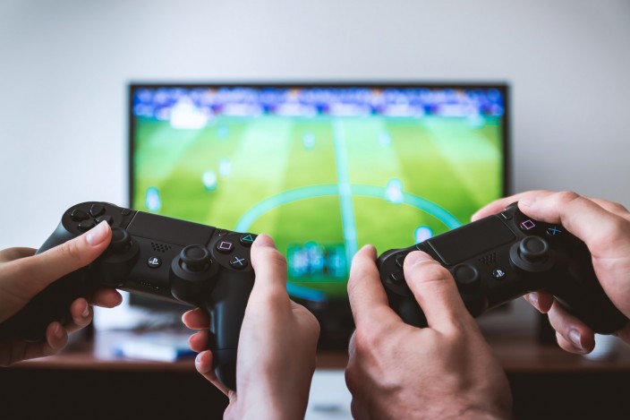 Los clubes apuestan a los eSports para atraer nuevas marcas